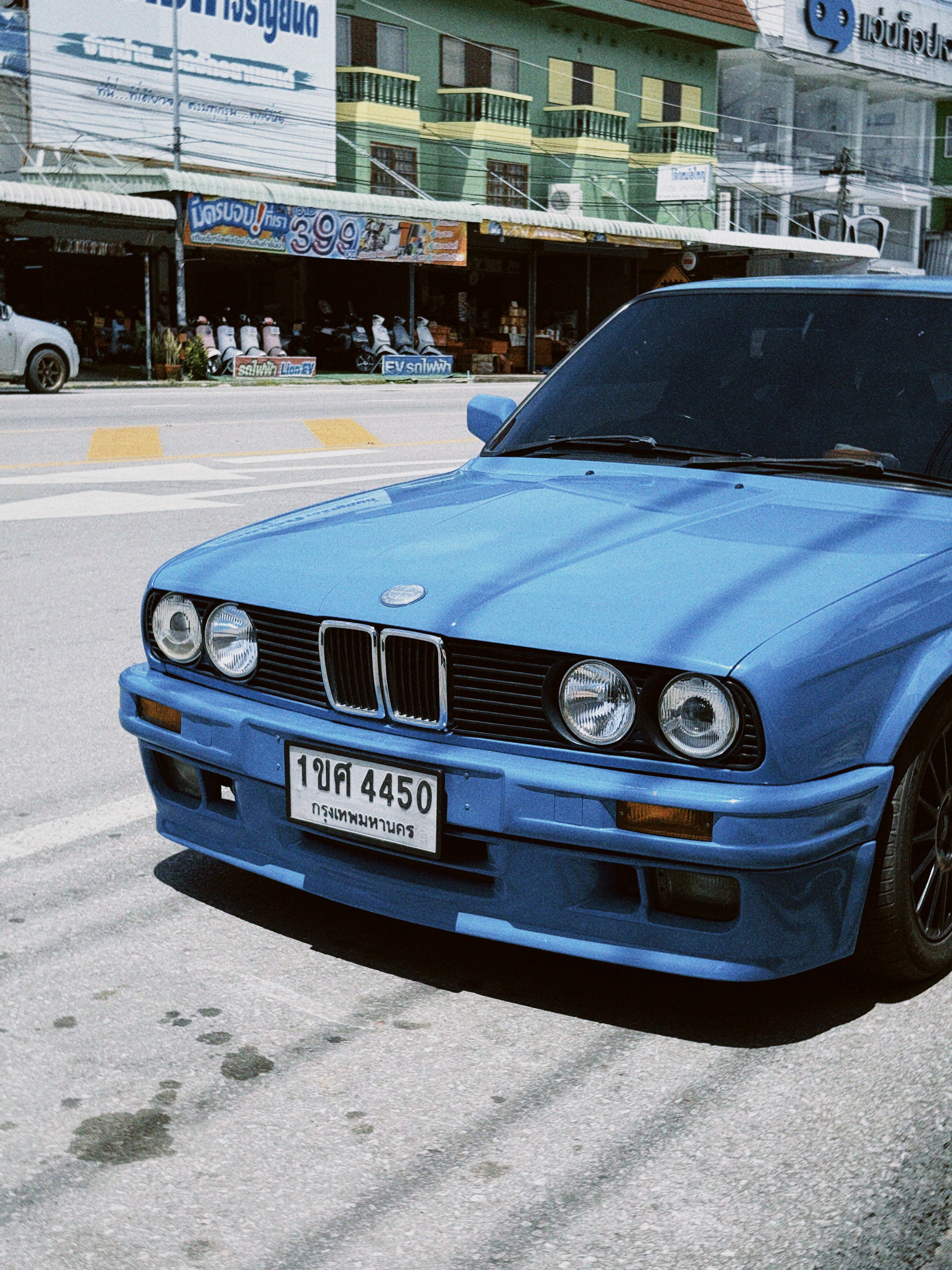 BMW E30