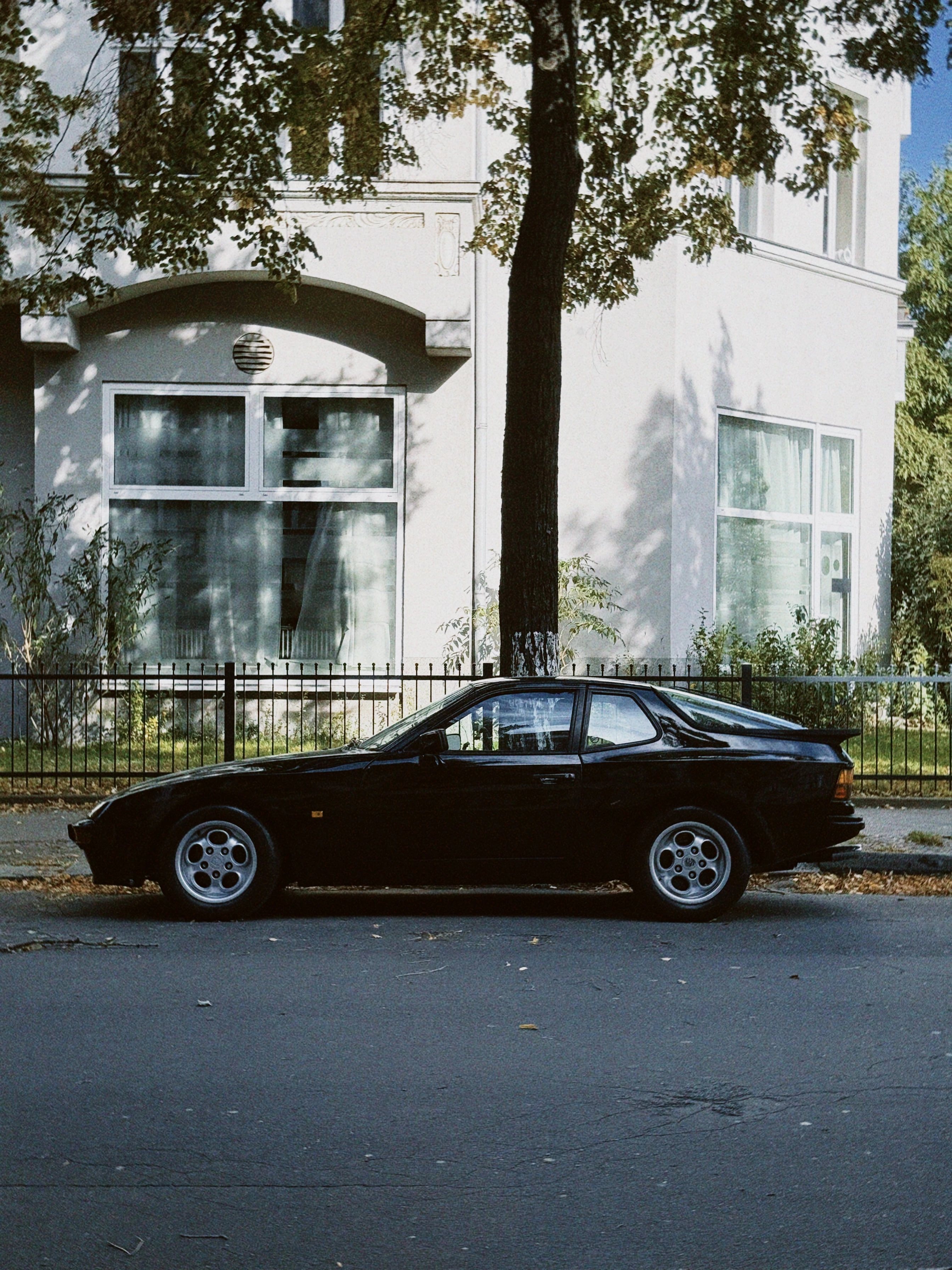 Porsche 944